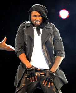 Usher performing at the NBA All Star Game held at Cowboys Stadium on February 14th 2010 in Arlington Texas 3