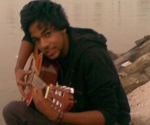 photo of Star Academy 7 student sultan El Rashed from Saudi Arabia before joining staracademy playing the guitar