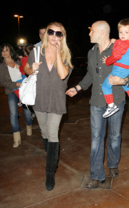 Britney Spears was spotted taking her kids to the movie theater on March 1st 2010 in Calabasas California 1