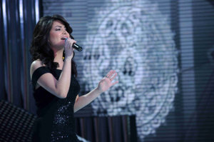 star academy fouth prime on March 12th 2010 picture of zeina aftimos from syria singing on stage