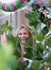 Cameron Diaz spotted at a friends party event at the poolside on April 3rd 2010 in Miami 4