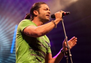 Fadi Andraos large high quality image while on stage singing at the Wakestock concert in Abu Dhabi 4