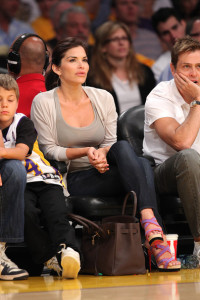 Lauren Sanchez attends a game between the Oklahoma City Thunder and the Los Angeles Lakers at Staples Center on April 18th 2010 in Los Angeles 2