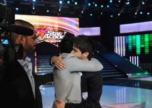 Mohamad Ramadan and Nassif Zaitoun saying goodbye to Rami Shemali at the fifteenth prime on May 28th 2010 of the 7th season of staracademy