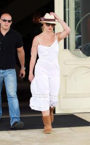 Britney Spears spotted wearing aummer white dress on May 28th 2010 in Westwood California 3