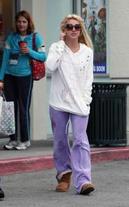 Britney Spears spotted on May 27th 2010 as she was dropping her boys off at school in Los Angeles 2