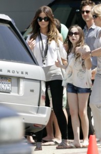 Kate Beckinsale spotted on June 1st 2010 as she attends a Memorial Day beach party in Malibu 2