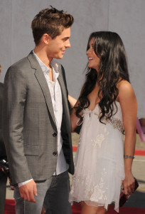 Zac Efron and Vanessa Hudgens arrive at the 2010 MTV Movie Awards held at the Gibson Amphitheatre on June 6th 2010 at Universal Studios in California 1