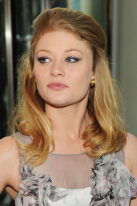 Emilie de Ravin arrives at the 2010 CFDA Fashion Awards at Alice Tully Hall at Lincoln Center on June 7th 2010 in New York City 5