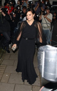 Lily Allen arrives at the 2010 Glamour Magazines Women of The Year Awards held on June 8th 2010 at Berkeley Square gardens in London 4