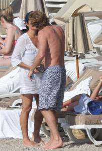 Simon Baker spotted on Jine 10th 2010 as he was swimming at the Saint Jean Cap Ferrat beach 2