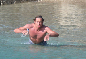 Simon Baker spotted on Jine 10th 2010 as he was swimming at the Saint Jean Cap Ferrat beach 4