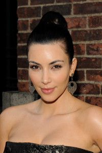 Kim Kardashian arrives at the 2010 Fifi Awards at the New York State Armory on June 10th 2010 in New York City 5