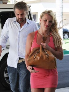 Britney Spears and Jason Trawick stopping off at a hotel on June 11th 2010 in Calabasas California 2