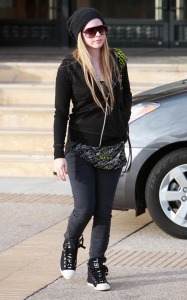 Avril Lavigne seen on December 13th 2009 while out shopping with a friend at Barneys New York 4