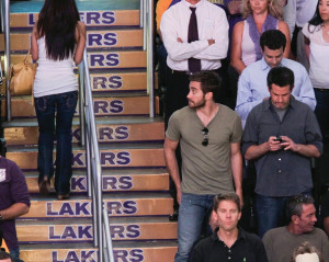 Jake Gyllenhaal attends Game Seven of the NBA playoff finals during the 2010 NBA Playoff at Staples Center on June 17th 2010 in Los Angeles 3