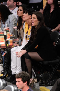 Kim Kardashian with Kris Jenner and Khloe Kardashian at Game Seven of the NBA playoff finals on Jun 17th 2010 in Los Angeles 3