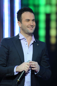 picture of the fifth Prime of star academy seven on March 26th 2010 with singer Ayman Zbeeb on stage