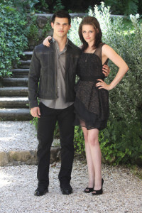 Taylor Lautner and Kristen Stewart attend the The Twilight Saga Eclipse photo call at the Hotel Russie on June 17th 2010 in Rome Italy 7