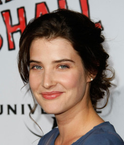 Cobie Smulders arrives at the premiere of Forgetting Sarah Marshall at Graumans Chinese Theatre on April 10th 2008 in Hollywood 2