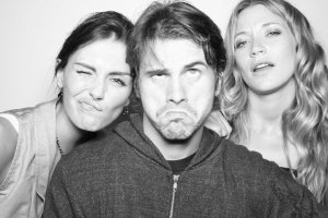 Taylor Cole with Jason Ritter and Sarah Roemer on July 24th 2010 at the NERD Party Comic Con Paddle Jam Photobooth 1