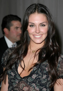 Taylor Cole arrives on the red carpet of the 6th Annual Family Television Awards on December 1st 2004 in Beverly Hills 4