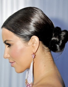 Kim Kardashian photo on June 7th 2011 at the Glamour UK Women of the Year awards 5