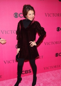 Thalia photo on the red carpet of Victorias Secret Fashion Show held on November 10th 2010 at Lexington Avenue Armory in NY 4