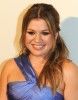 Kelly Clarkson arrives at the 2009 GRAMMY Salute To Industry Icons