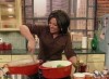 Rachael Ray cookinf at the show