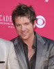 Joe Don Rooney of Rascal Flatts arrives at the 44th annual Academy Of Country Music Awards