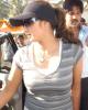 Sania Mirza personal picture picture at the street surrounded by fans