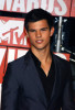 Taylor Lautner arrives at the 2009 MTV Video Music Awards at Radio City Music Hall on September 13th 2009 in New York City