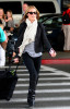 Cat Deeley spotted as she arrives at Los Angeles International Airport on September 29th 2009 4