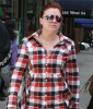 Kelly Clarkson spotted getting lunch at a New York City deli on October 5th 2009 1