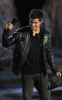 Taylor Lautner accepts the Best Fantasy Movie award onstage during the Spike TVs 2009 Scream Awards