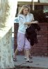 Dakota Fanning spotted with Elle Fanning in Studio City on December 24th 2009 4