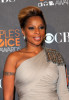 Mary J Blige arrives at the Peoples Choice Awards 2010 held at Nokia Theatre on January 6th 2010 in Los Angeles 2