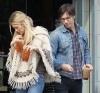 Drew Barrymore and Justin Long seen on January 29th 2010 while shopping together in Los Feliz California 6