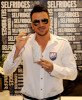 Peter Andre spotted promoting his new fragrance Unconditional in Selfridges at the Trafford Centre on February 6th 2010 in Manchester England 1